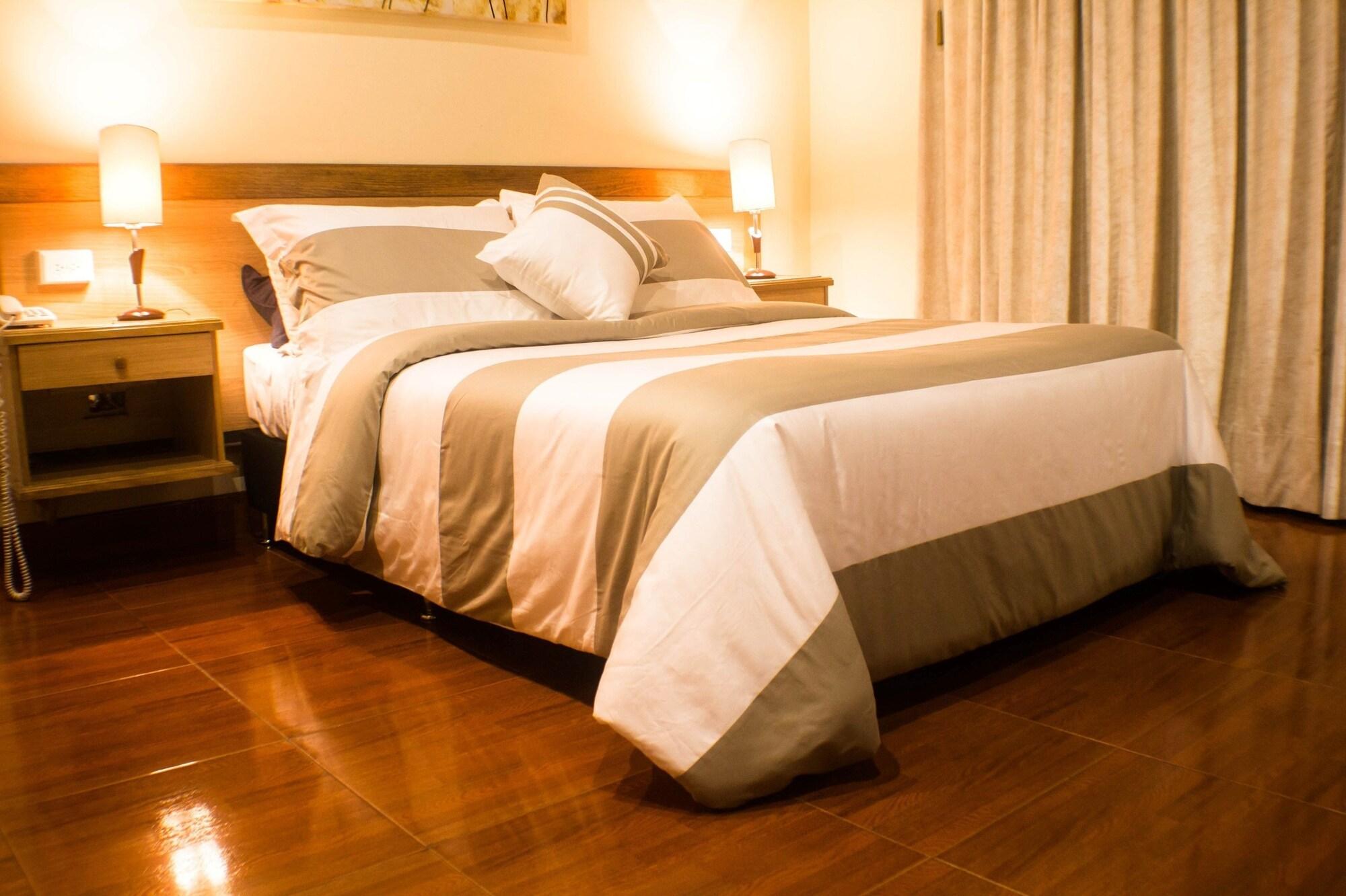 Hotel Charlies Place โบโกตา ภายนอก รูปภาพ