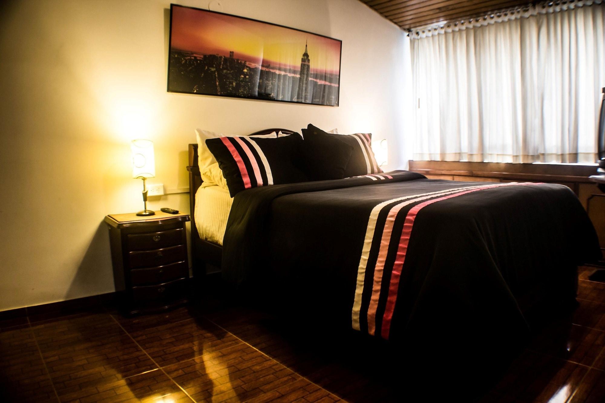 Hotel Charlies Place โบโกตา ภายนอก รูปภาพ