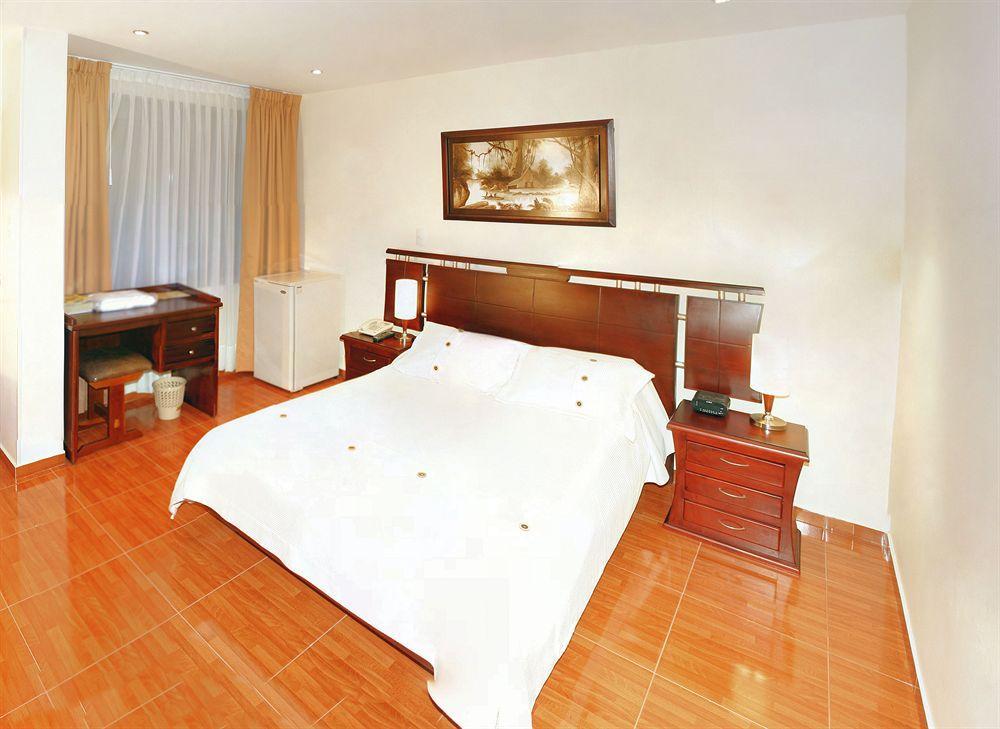 Hotel Charlies Place โบโกตา ภายนอก รูปภาพ