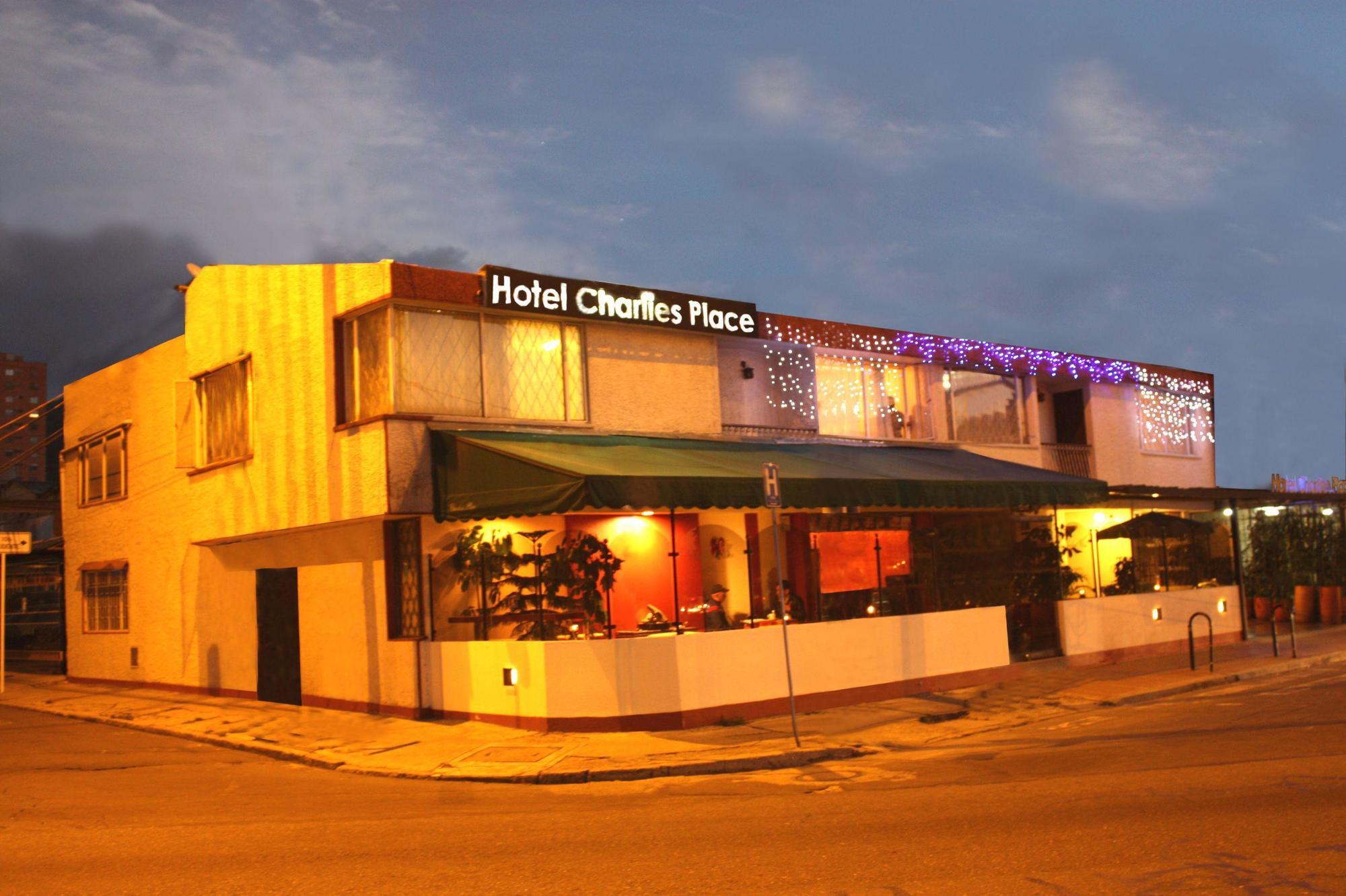 Hotel Charlies Place โบโกตา ภายนอก รูปภาพ