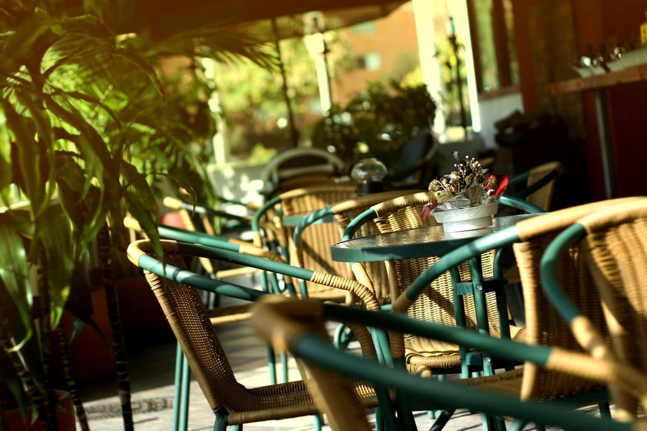 Hotel Charlies Place โบโกตา ภายนอก รูปภาพ