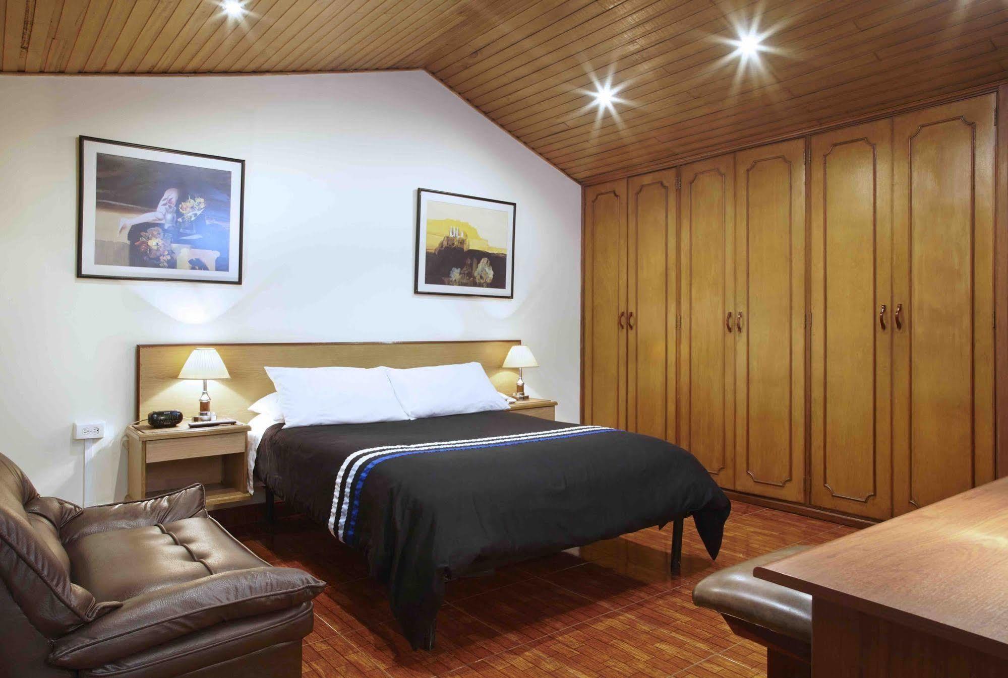 Hotel Charlies Place โบโกตา ภายนอก รูปภาพ