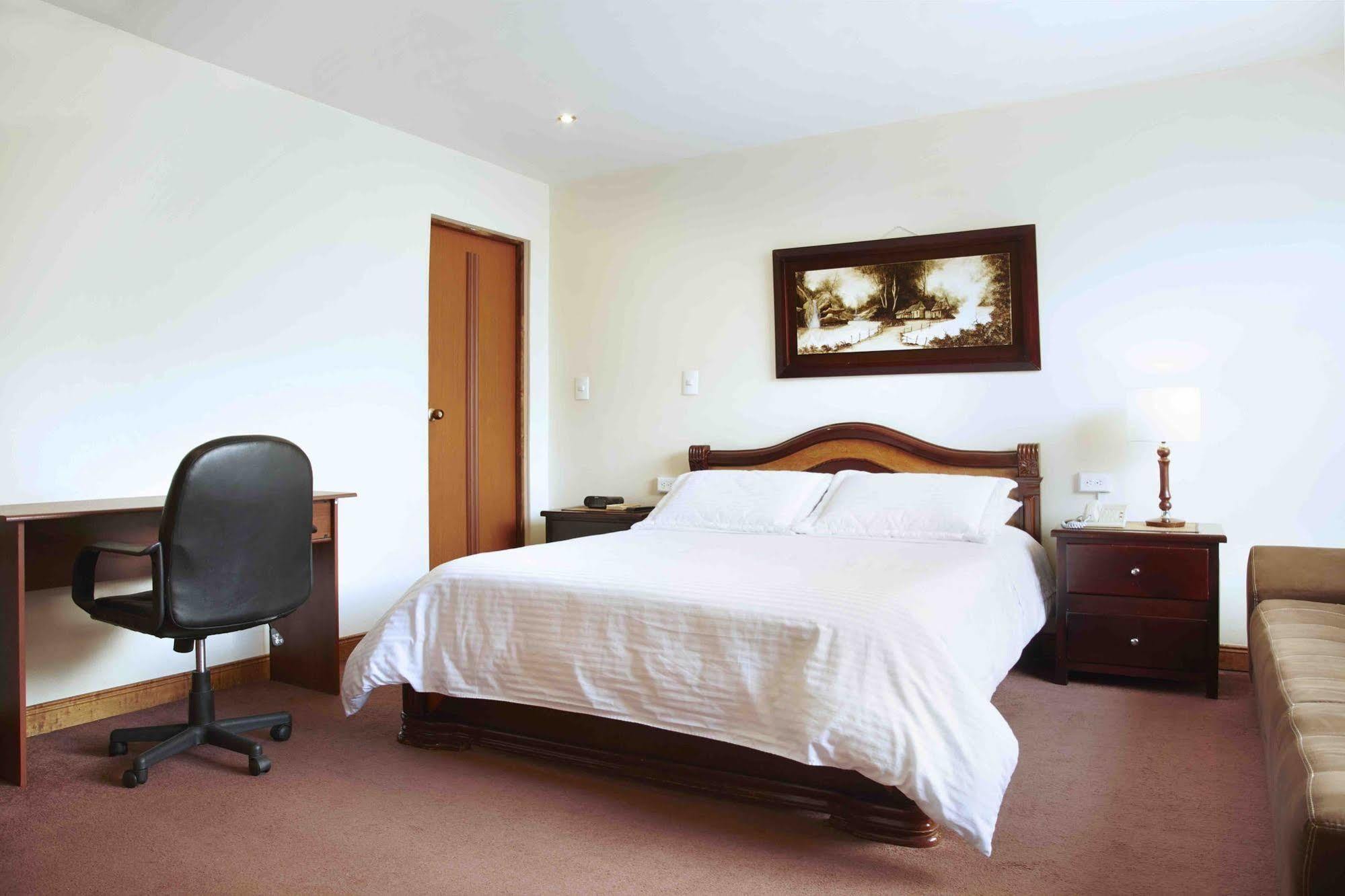 Hotel Charlies Place โบโกตา ภายนอก รูปภาพ
