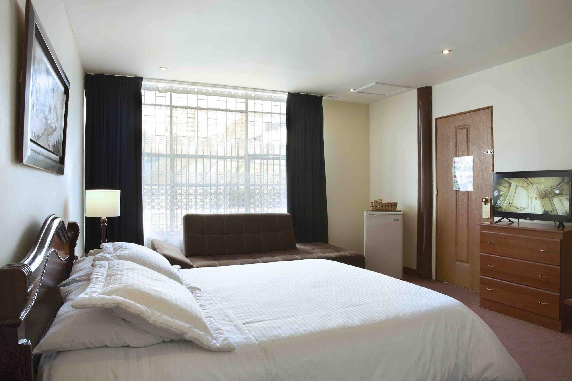 Hotel Charlies Place โบโกตา ภายนอก รูปภาพ